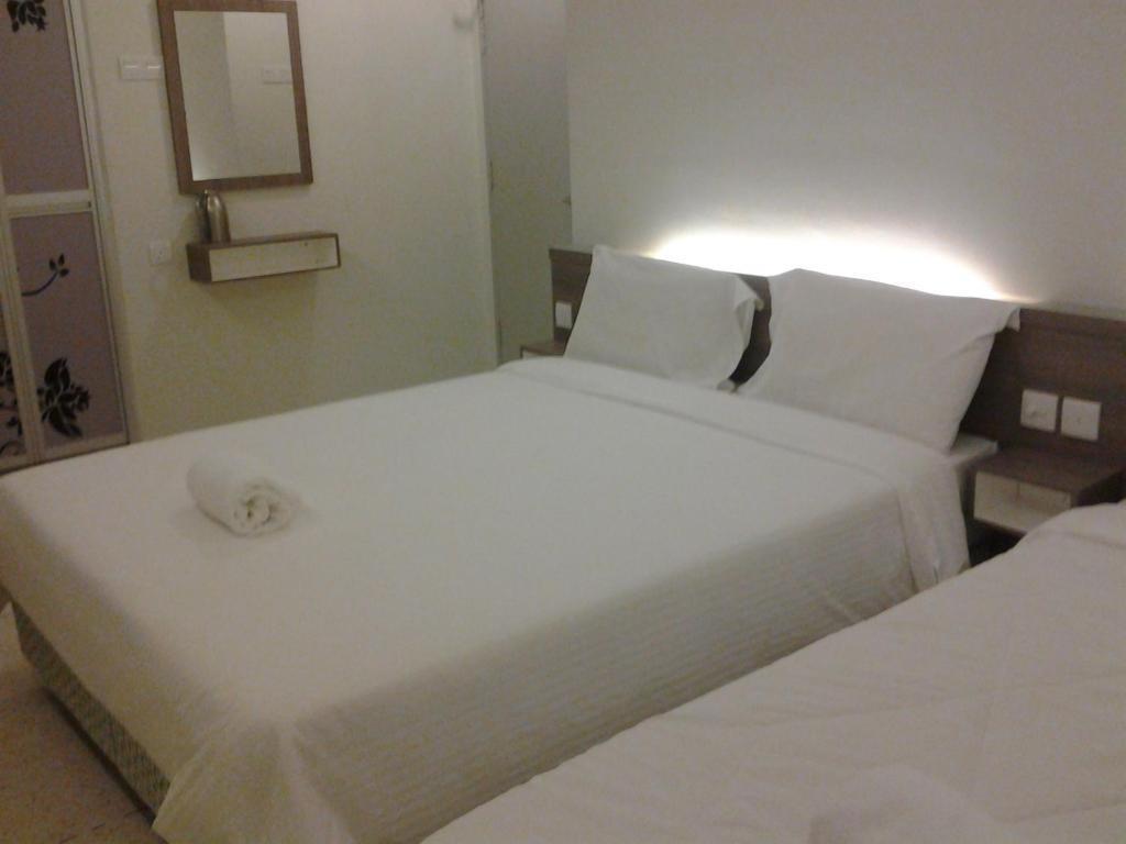 Qish Hotel Malacca Habitación foto